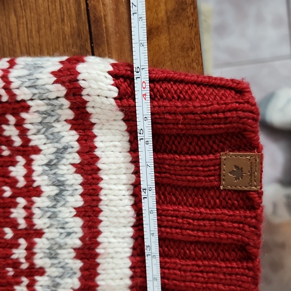 Campfire Ready 🔥 🌼HPx2 🍁 NWT Canadiana Nordic zipp Girls XL Sweater w/moose - Picture 13 of 14